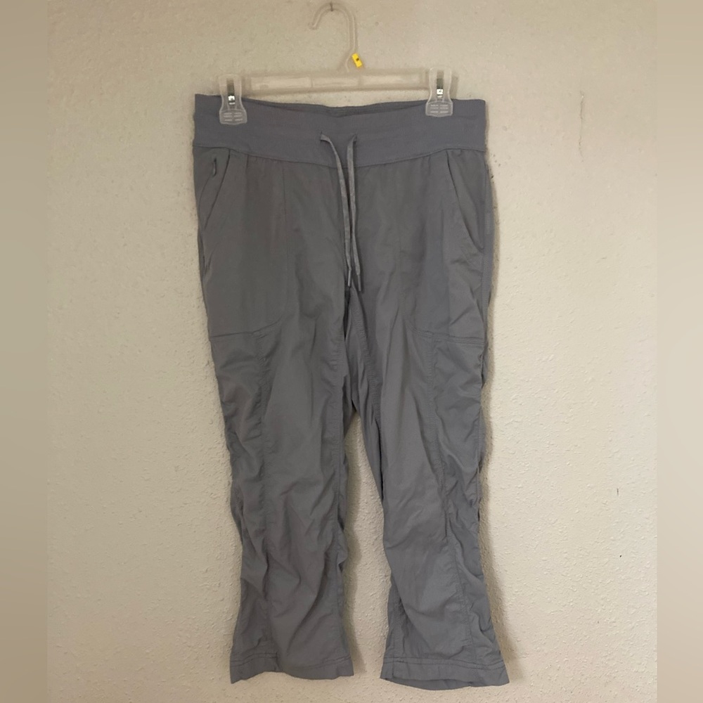 The North Face capris
